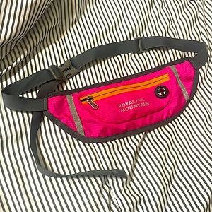 Waist bag/Fanny pack